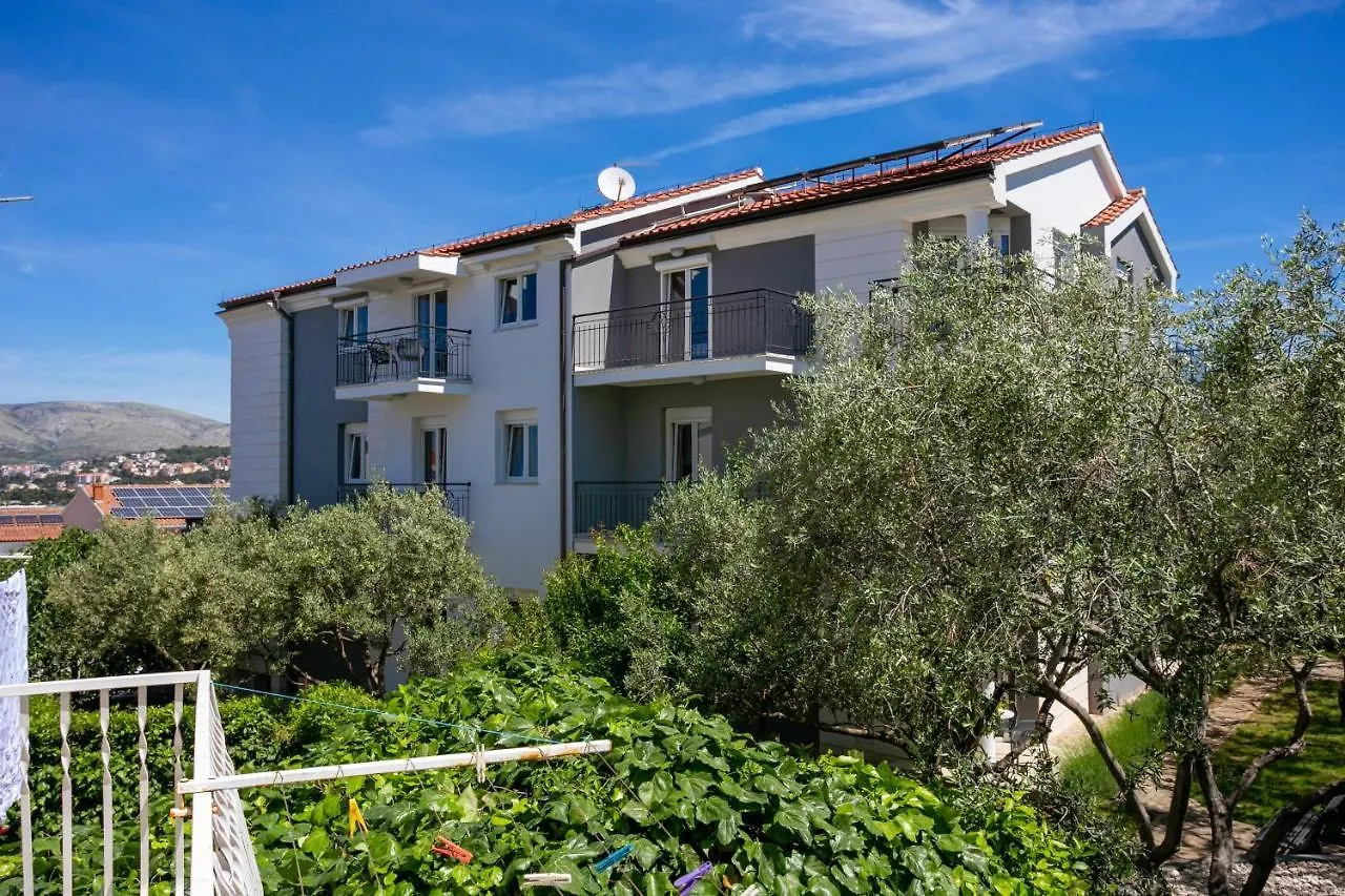 Apartments With A Parking Space Okrug Gornji, Ciovo - 19711 Trogir Croácia