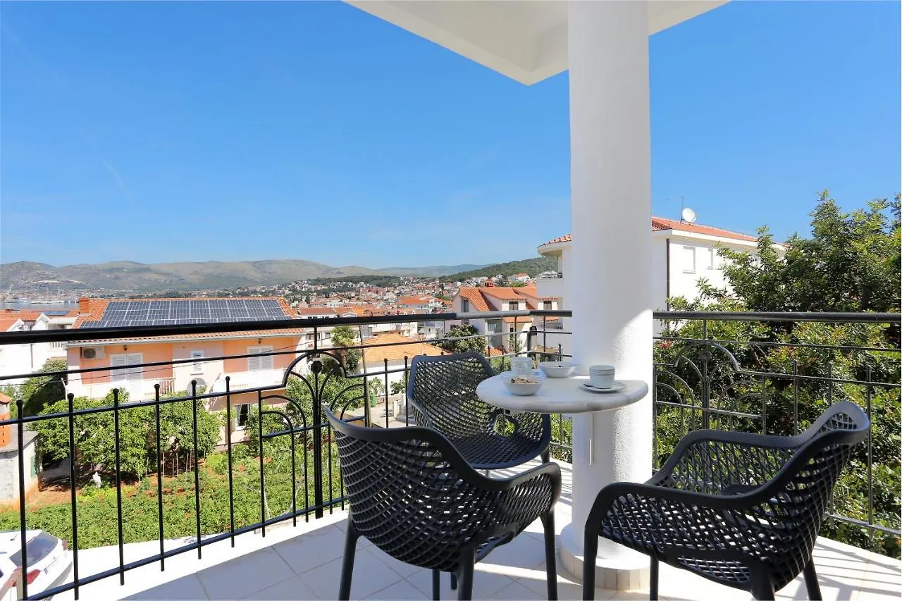 Apartments With A Parking Space Okrug Gornji, Ciovo - 19711 Trogir