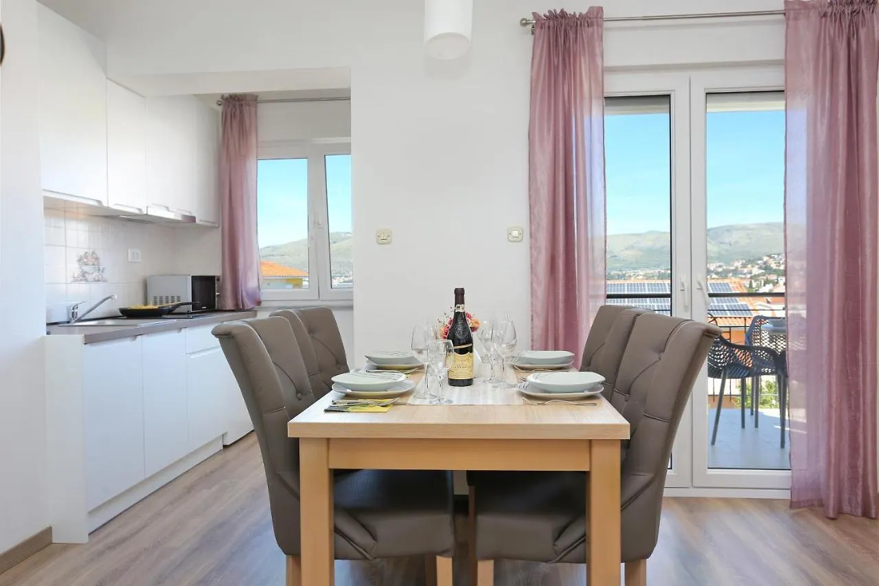 Apartments With A Parking Space Okrug Gornji, Ciovo - 19711 Trogir 0*,  Croatia