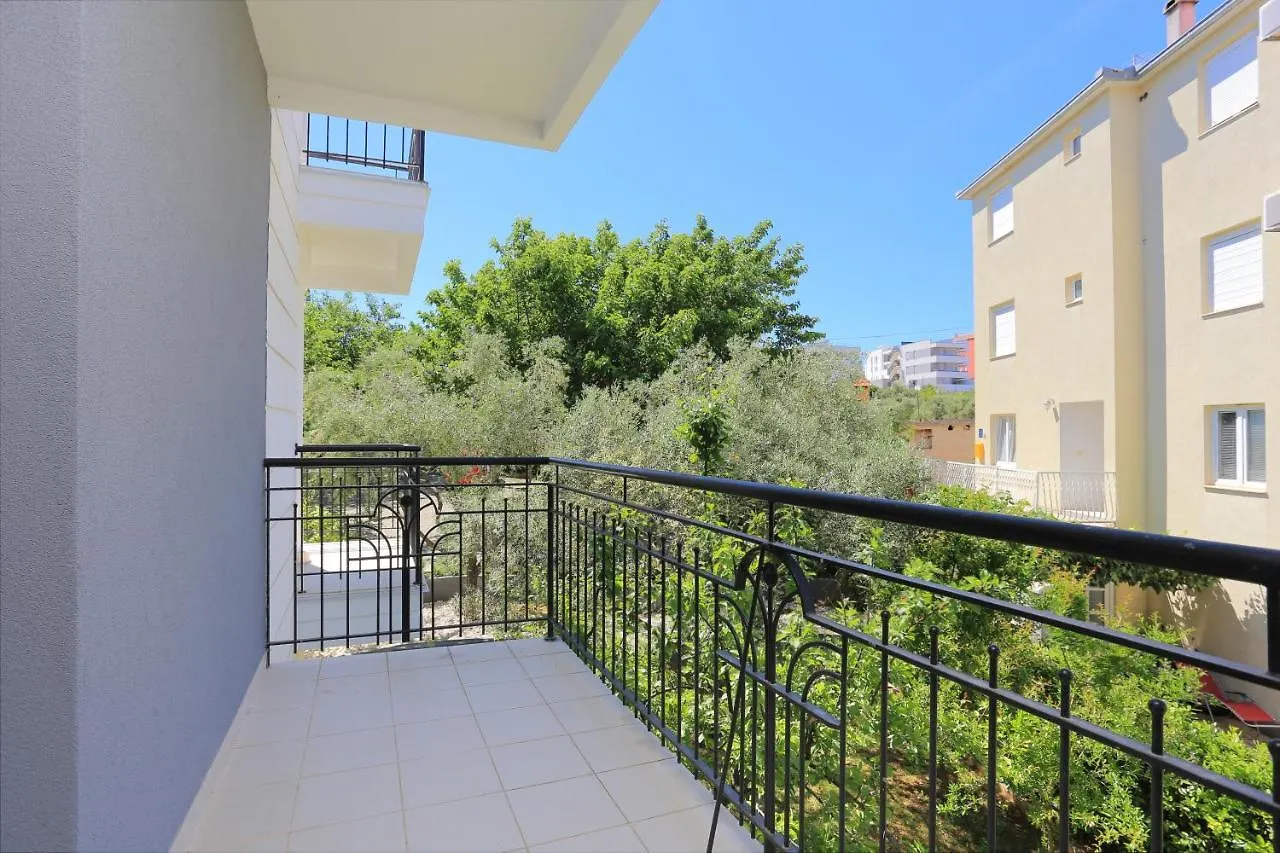 Apartments With A Parking Space Okrug Gornji, Ciovo - 19711 Trogir
