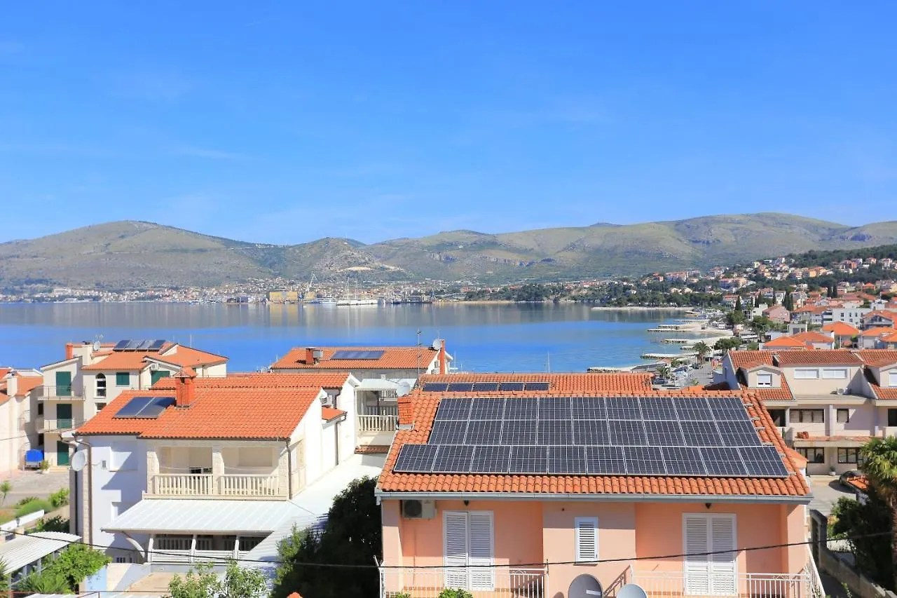 Apartments With A Parking Space Okrug Gornji, Ciovo - 19711 Trogir